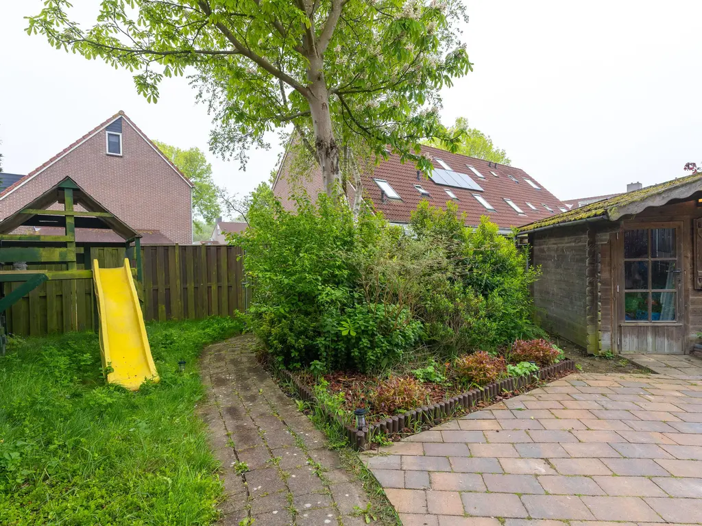 Kinderbalk 7, HOORN