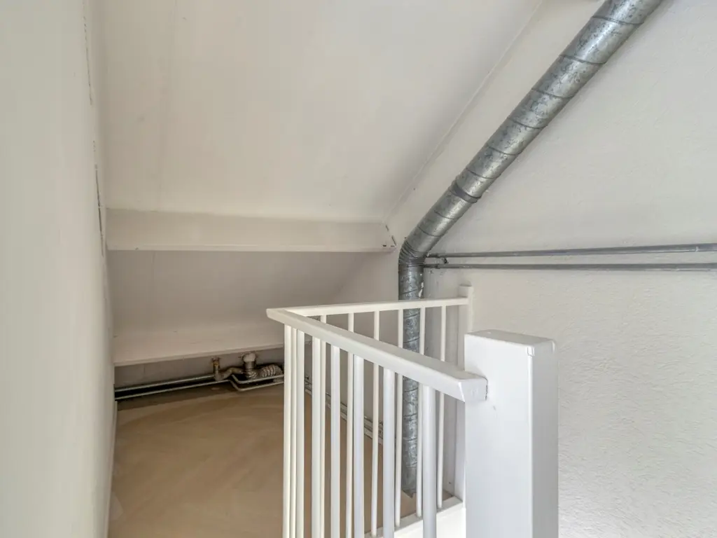 Koolmees 36, HOORN