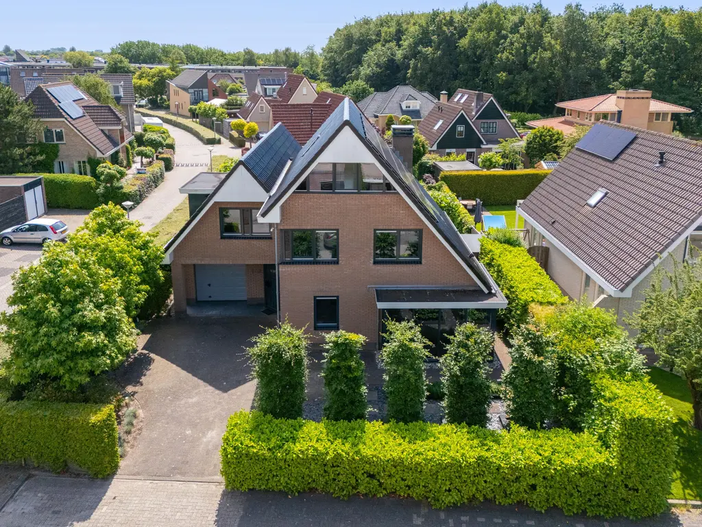 Bertus Aafjeshof 142, HOORN