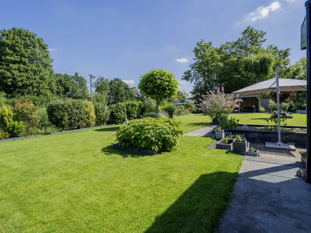 van Santenlaan 20, HEERHUGOWAARD