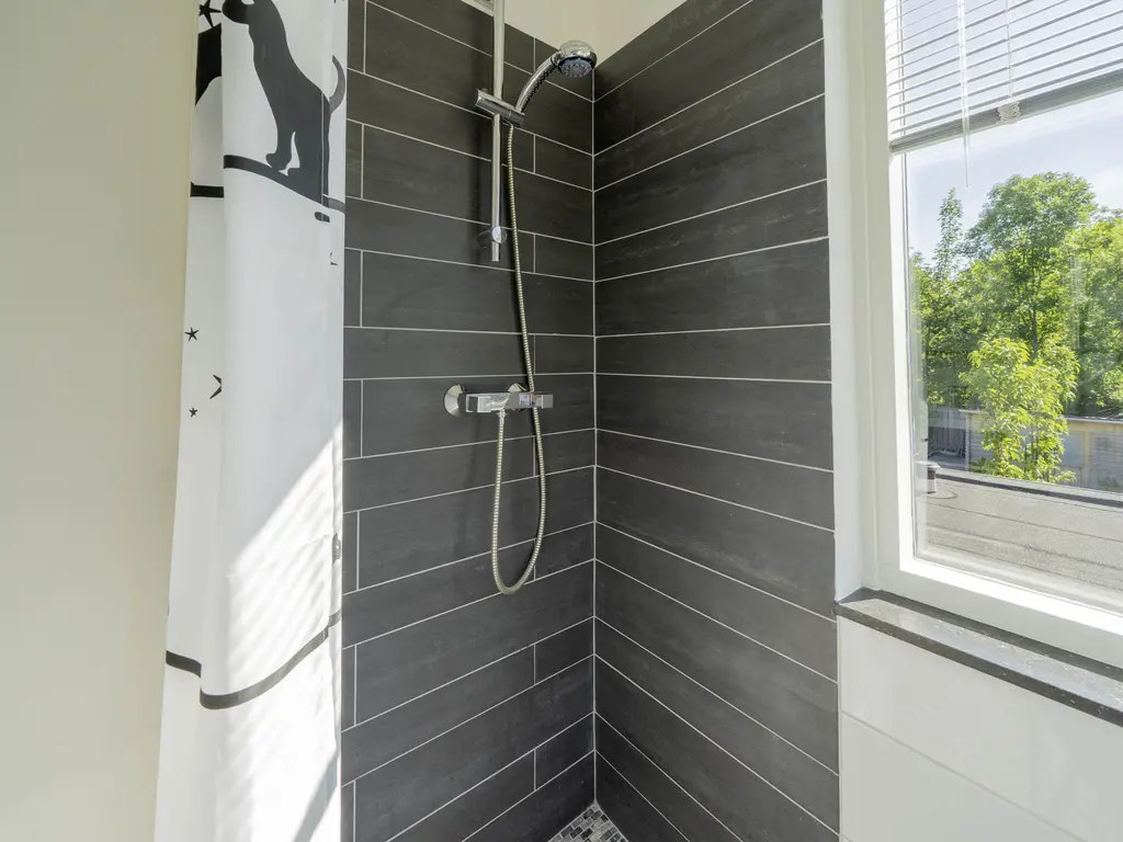 van Santenlaan 20, HEERHUGOWAARD
