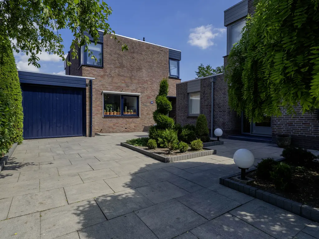 van Santenlaan 20, HEERHUGOWAARD