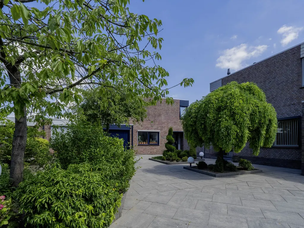 van Santenlaan 20, HEERHUGOWAARD