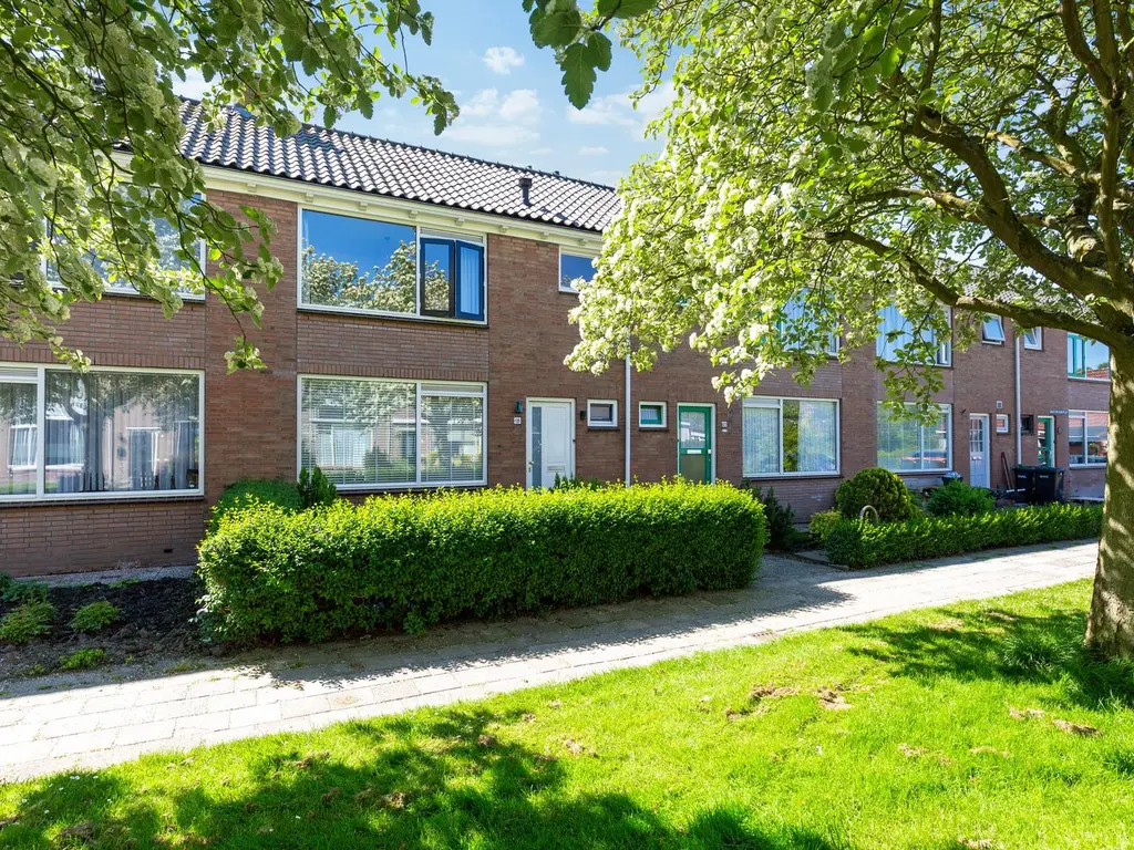 Anjelierlaan 18, Lutjebroek