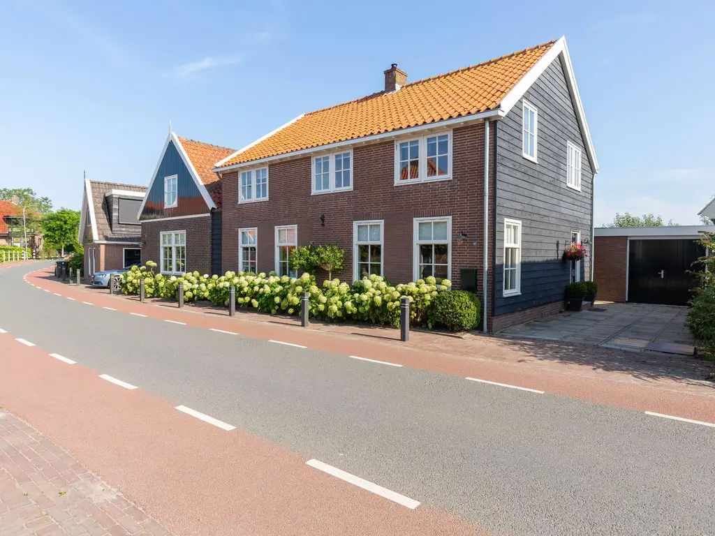 Oostwouder Dorpsstraat 60, Oostwoud