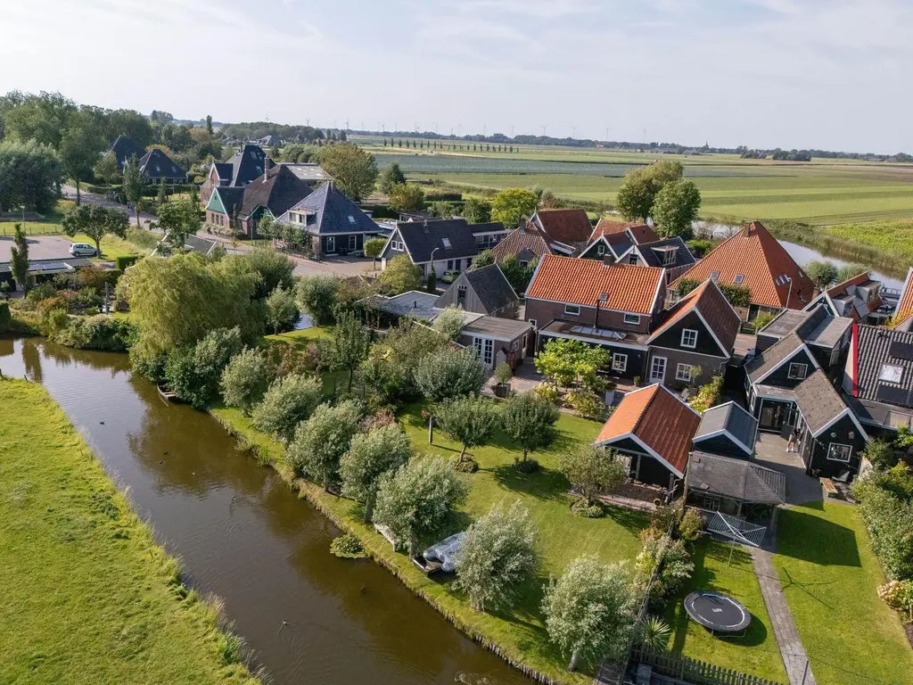 Oostwouder Dorpsstraat 60, Oostwoud