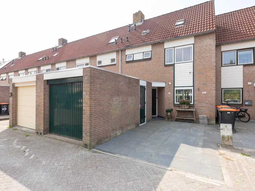 Ridderspoor 81, Zwaag