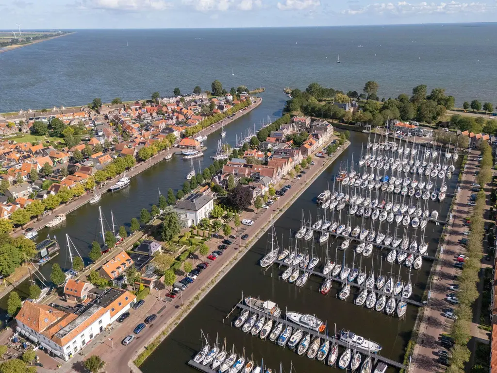 Waterborg 239, MEDEMBLIK