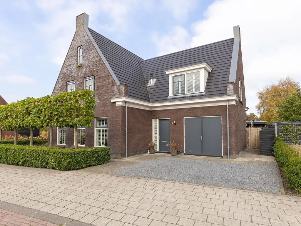 De Rode Eenhoorn 10, VENHUIZEN