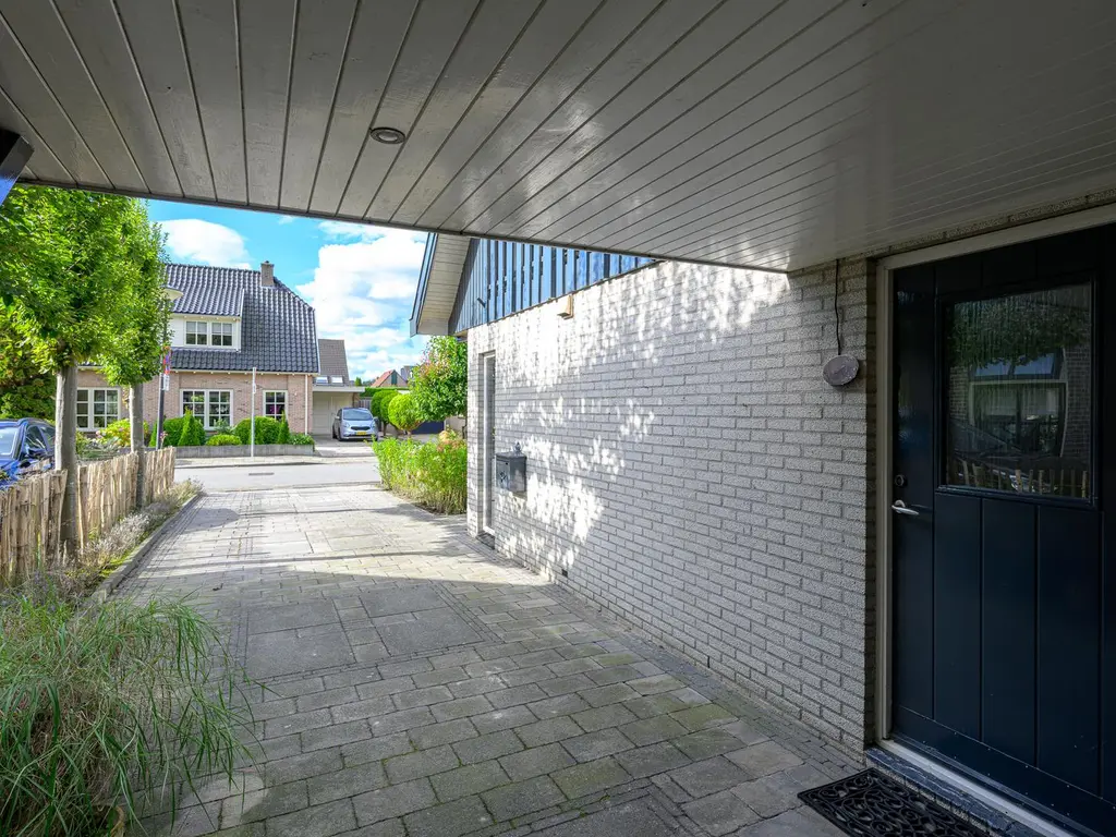 Omring 68, Heerhugowaard