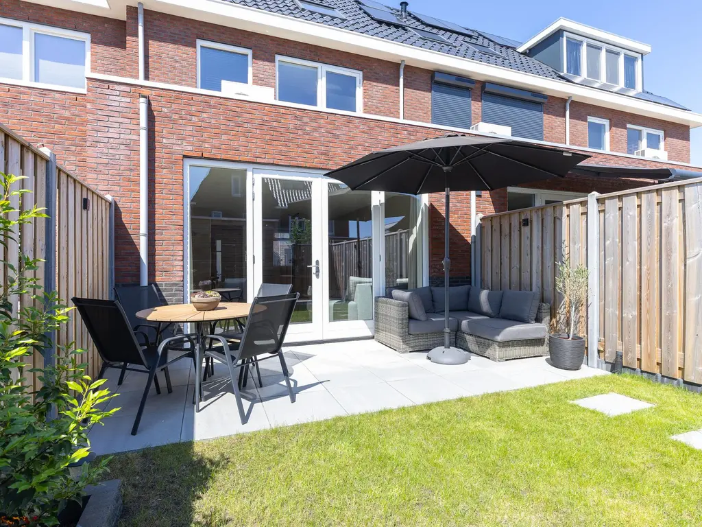 Elle Molstraat 33, BLOKKER
