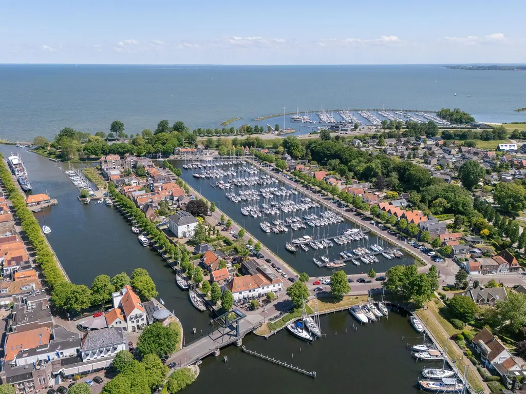 Meerlaan 30, MEDEMBLIK