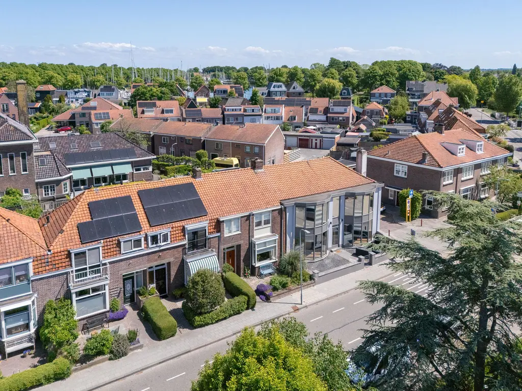 Meerlaan 30, MEDEMBLIK