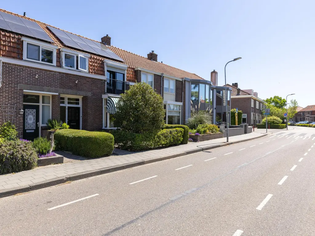 Meerlaan 30, MEDEMBLIK
