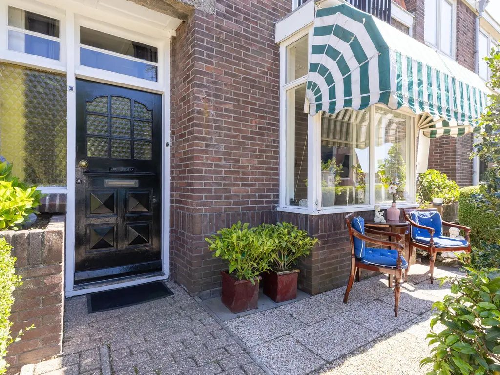 Meerlaan 30, MEDEMBLIK