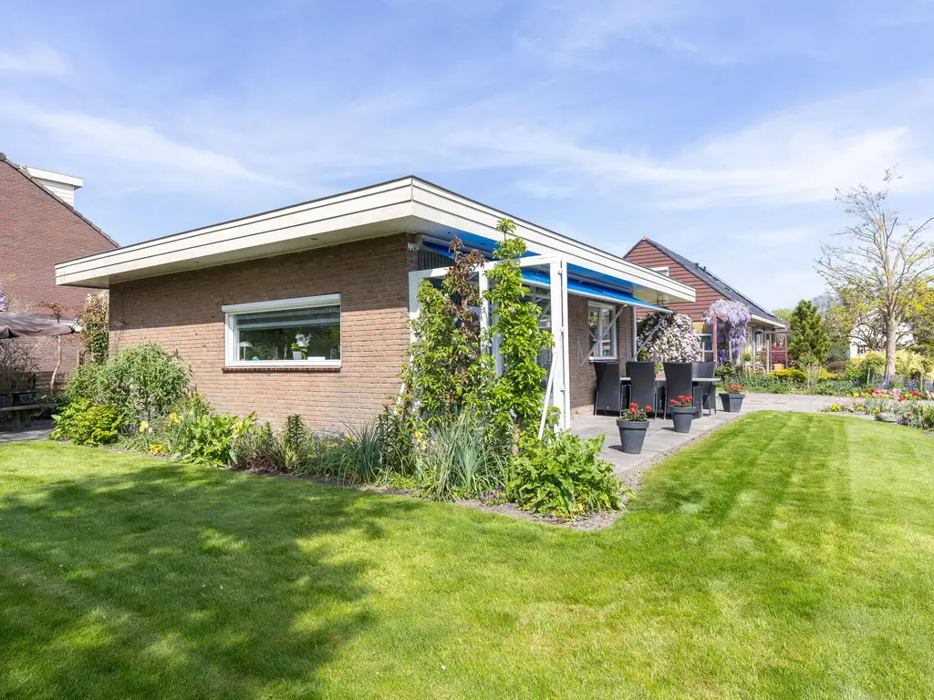 Wilhelminastraat 4, ZWAAG