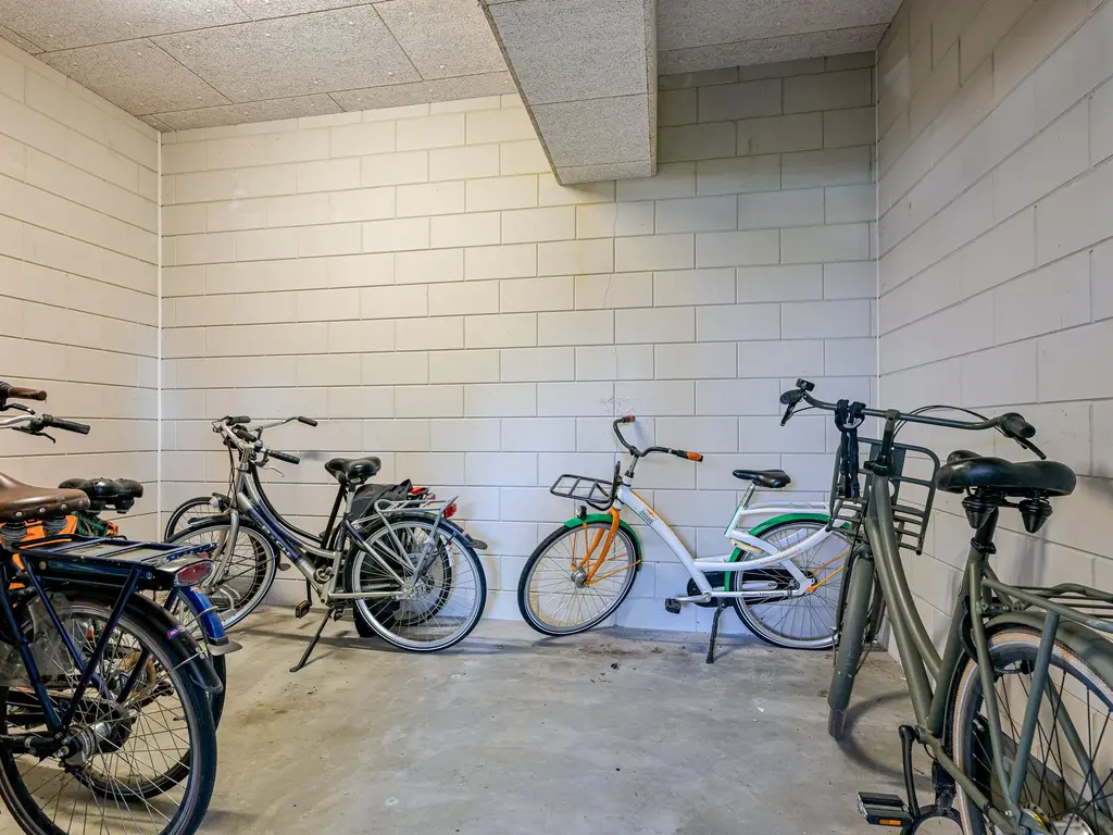 Acacialaan 16, HEERHUGOWAARD