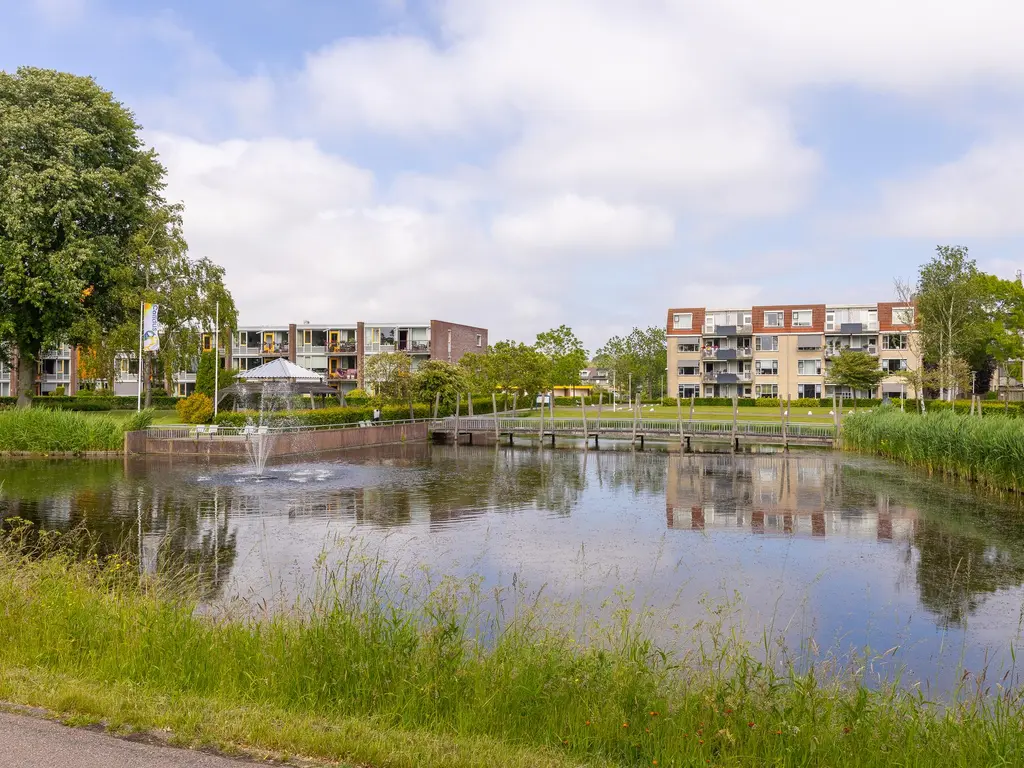 Keern 115, HOORN