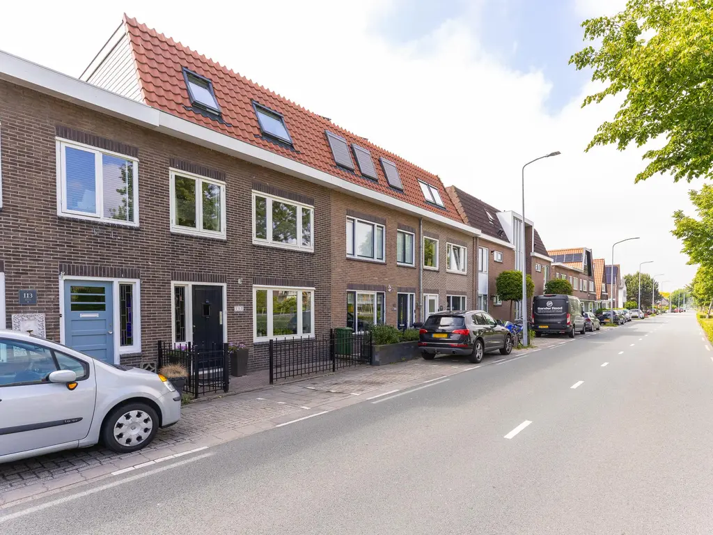 Keern 115, HOORN