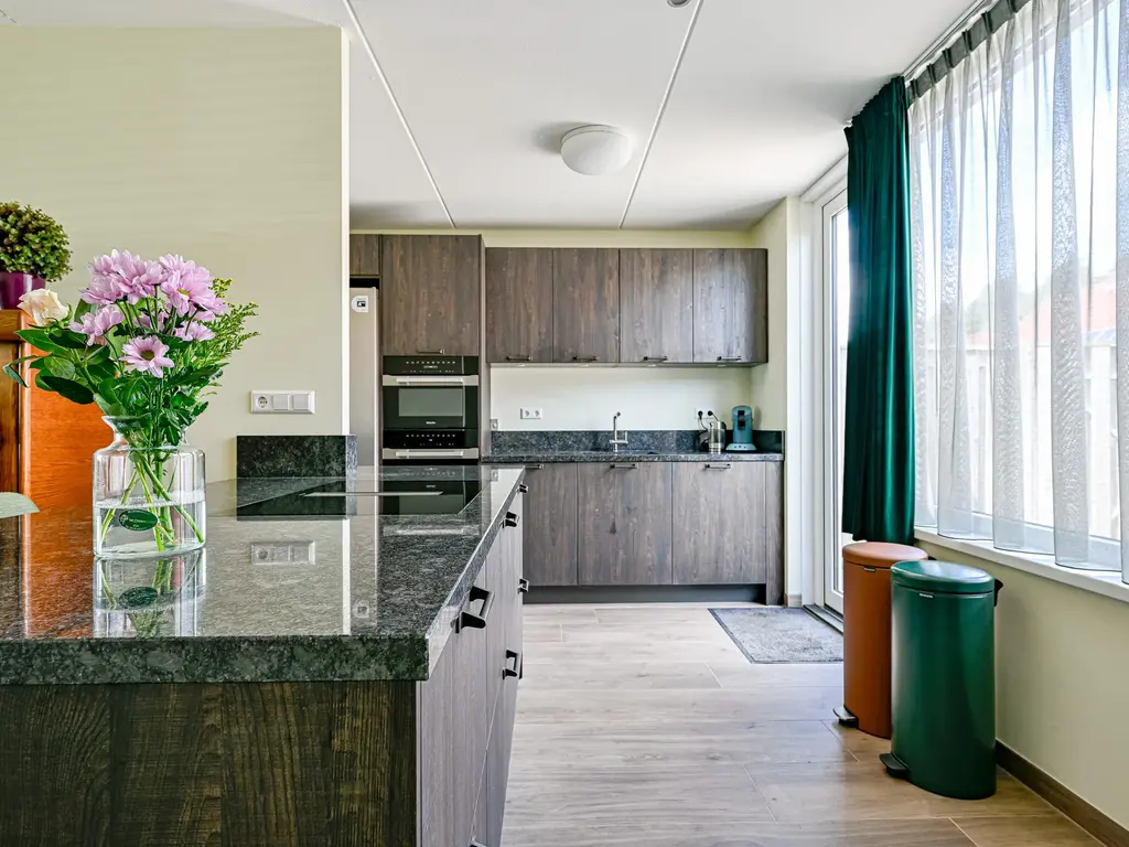 Kievit 111, HOORN