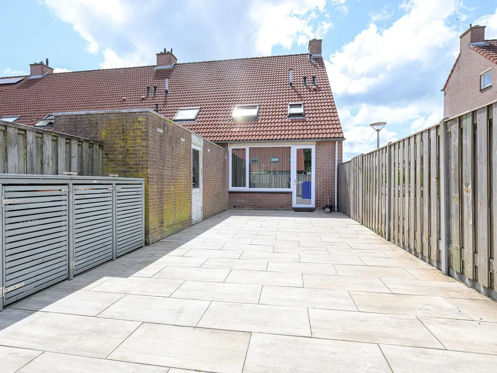 Kievit 111, HOORN