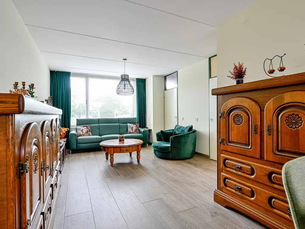 Kievit 111, HOORN