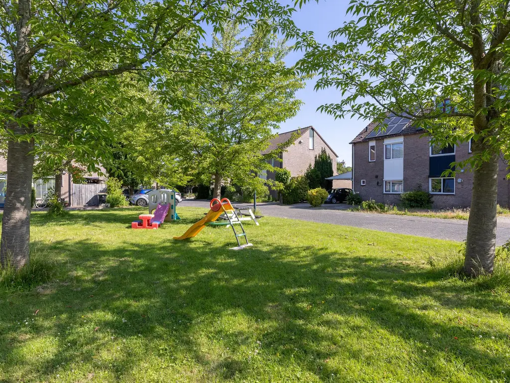 Binnenplaats 44, BLOKKER