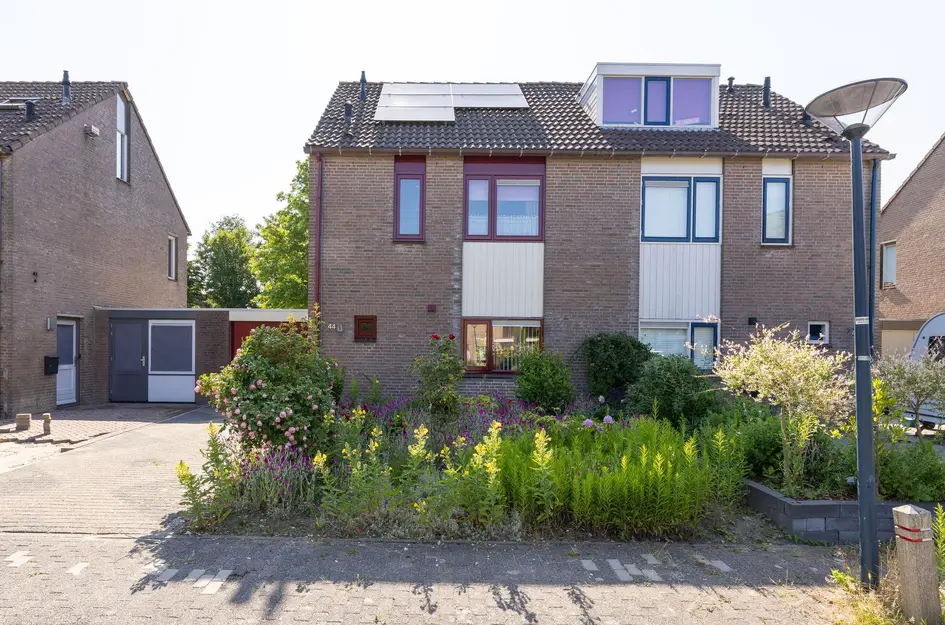 Binnenplaats 44