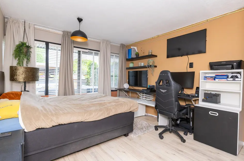 Volder 83