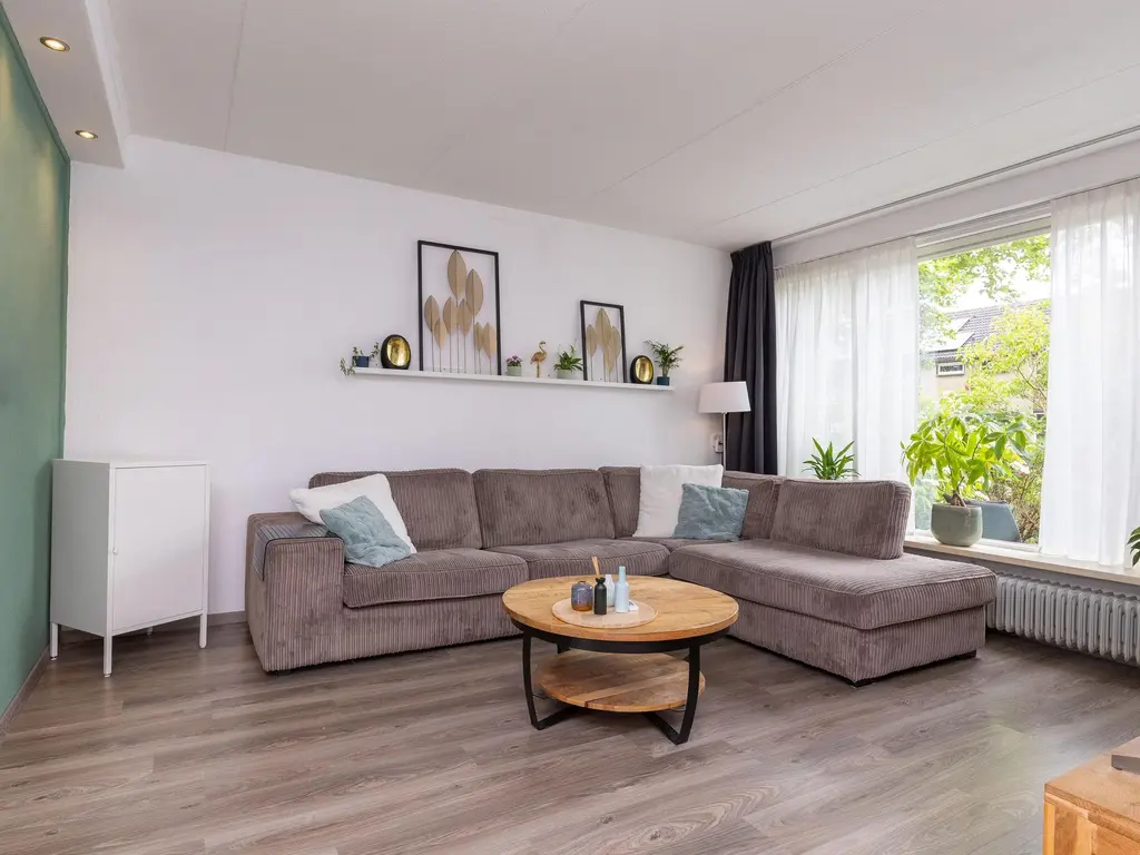 Hertog Albrechtstraat 10, BOVENKARSPEL