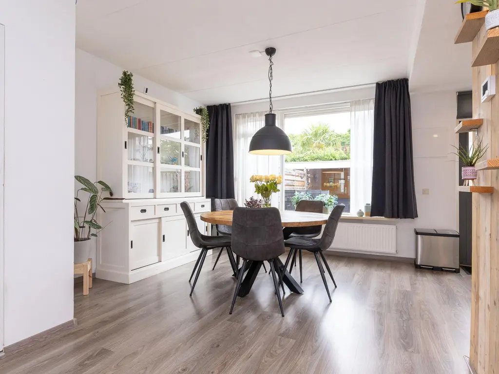 Hertog Albrechtstraat 10, BOVENKARSPEL