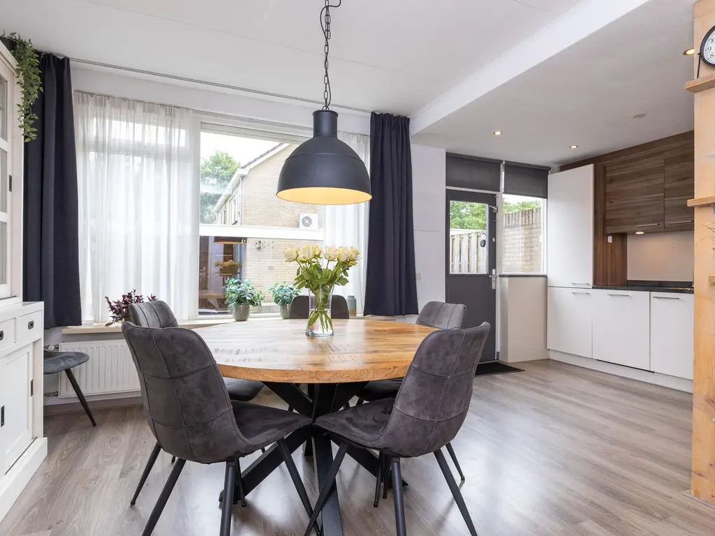 Hertog Albrechtstraat 10, BOVENKARSPEL