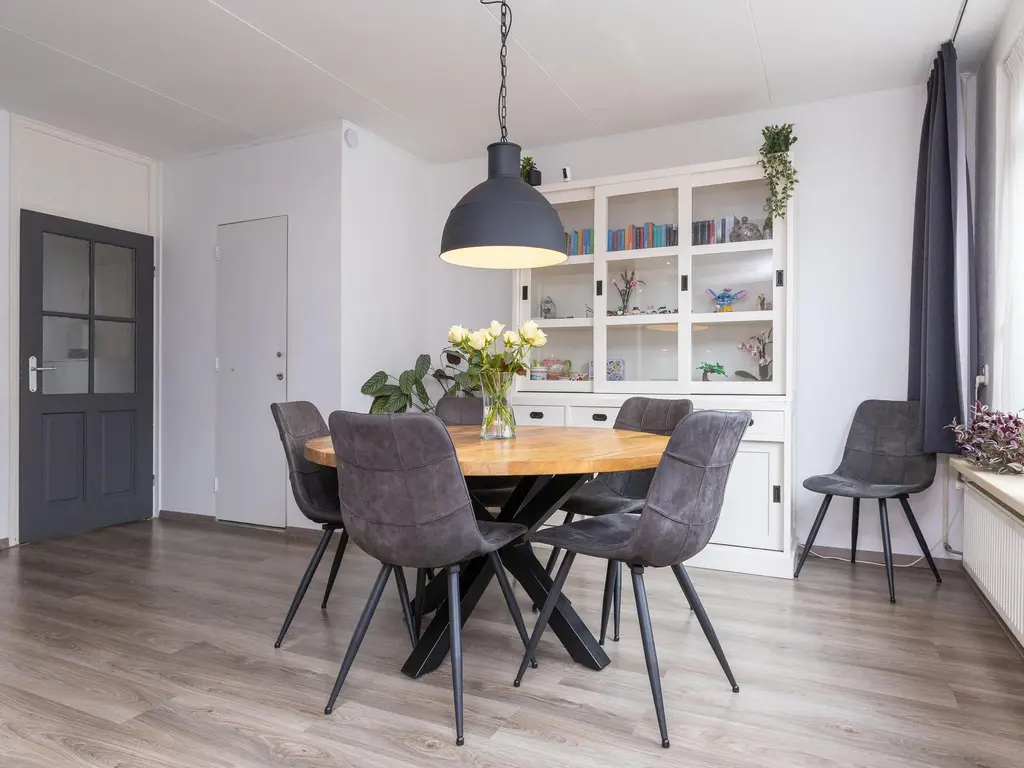 Hertog Albrechtstraat 10, BOVENKARSPEL
