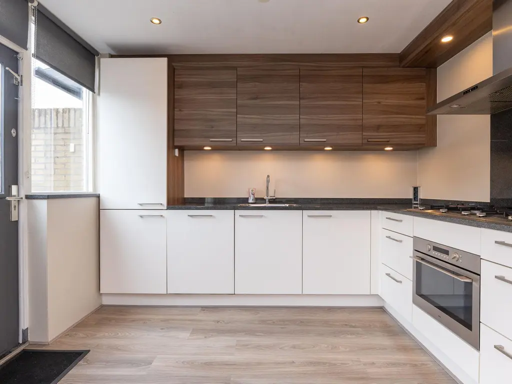 Hertog Albrechtstraat 10, BOVENKARSPEL