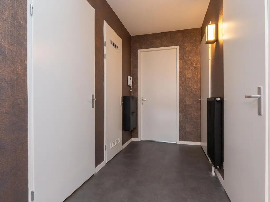 Zandsteen 97, HOORN