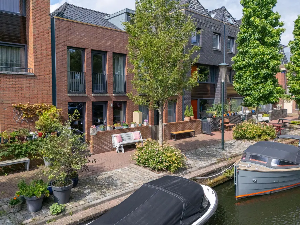 Jeudje 21, HOORN