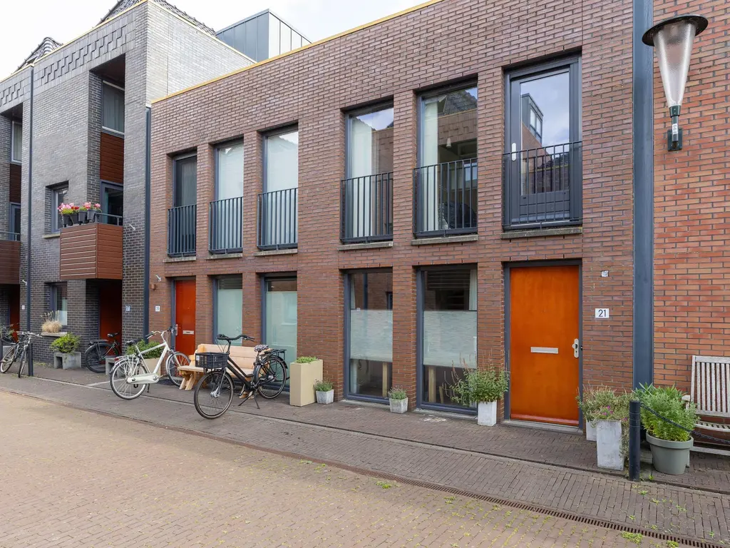 Jeudje 21, HOORN