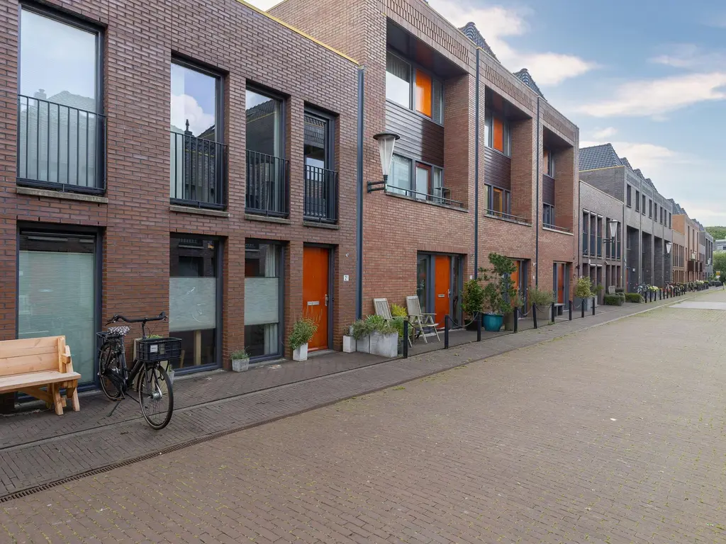 Jeudje 21, HOORN