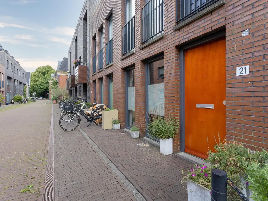 Jeudje 21, HOORN