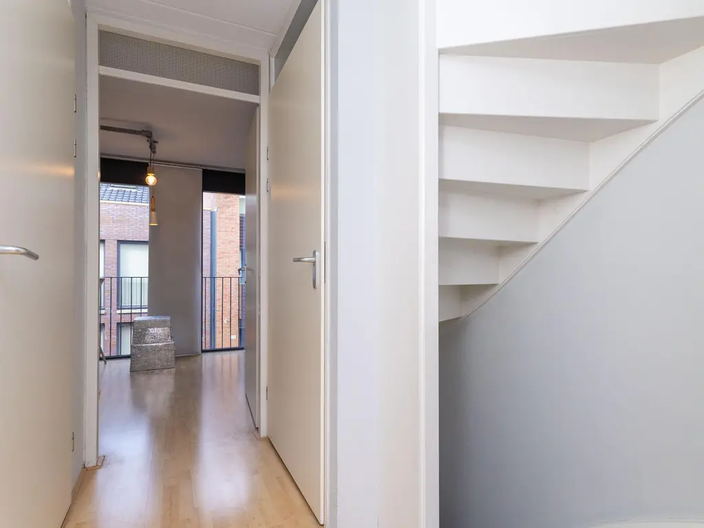Jeudje 21, HOORN