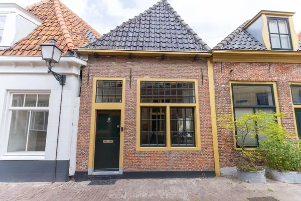 Schoolsteeg 12