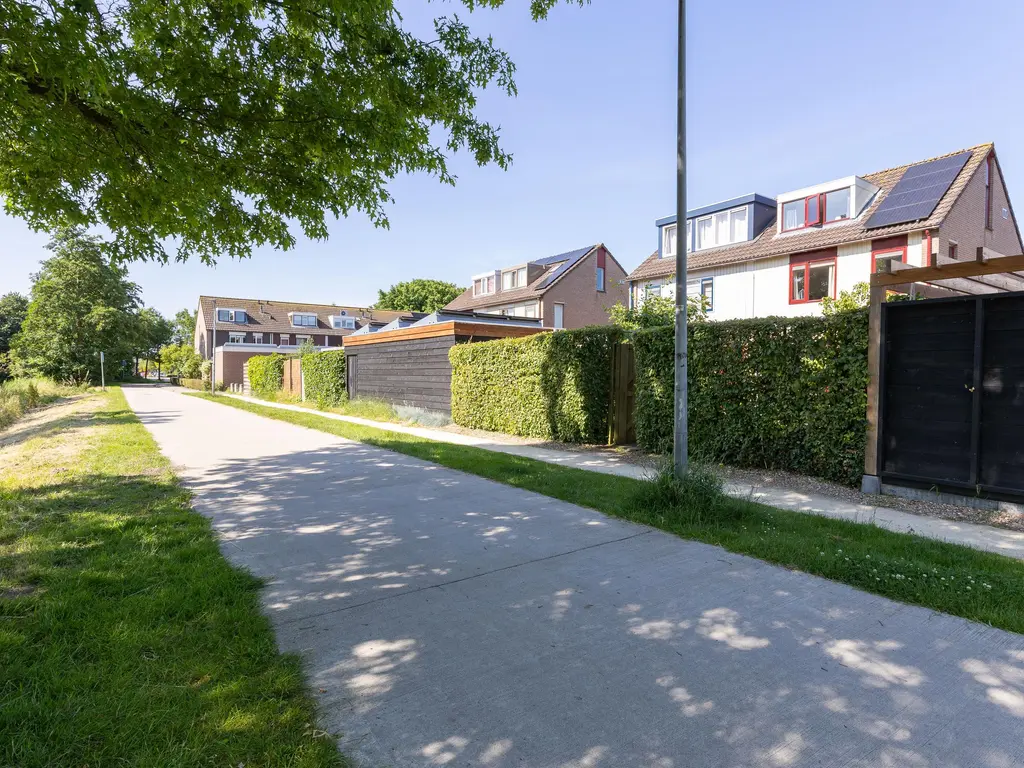 Binnenplaats 44, BLOKKER