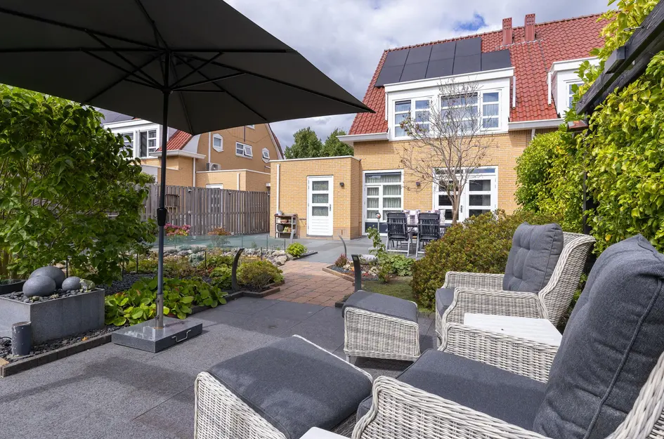Matissehof 77