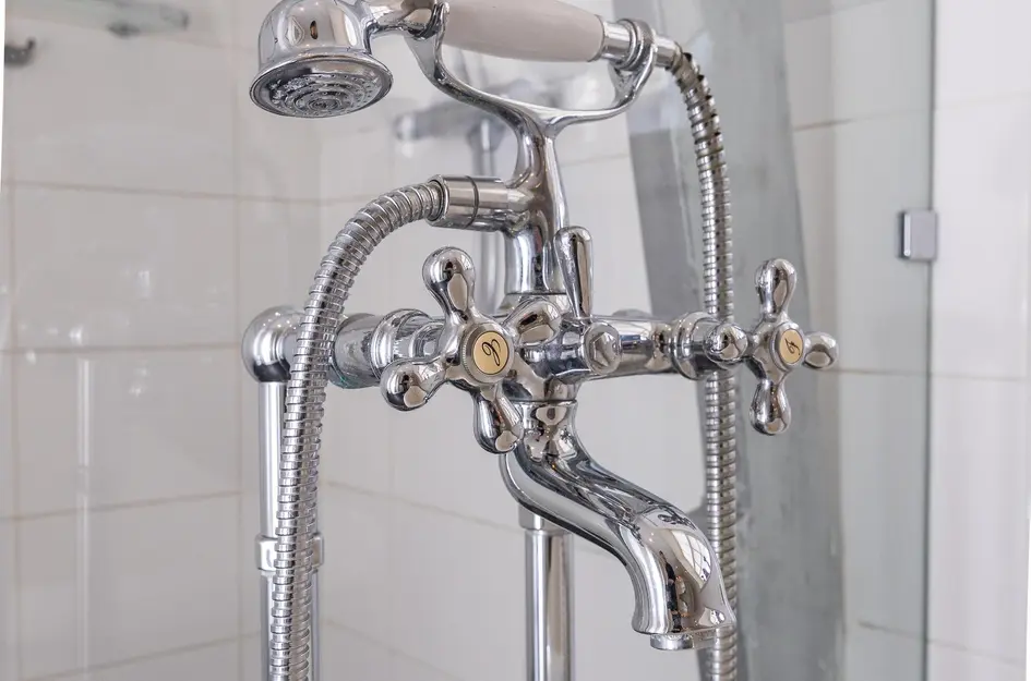 Jeudje 8