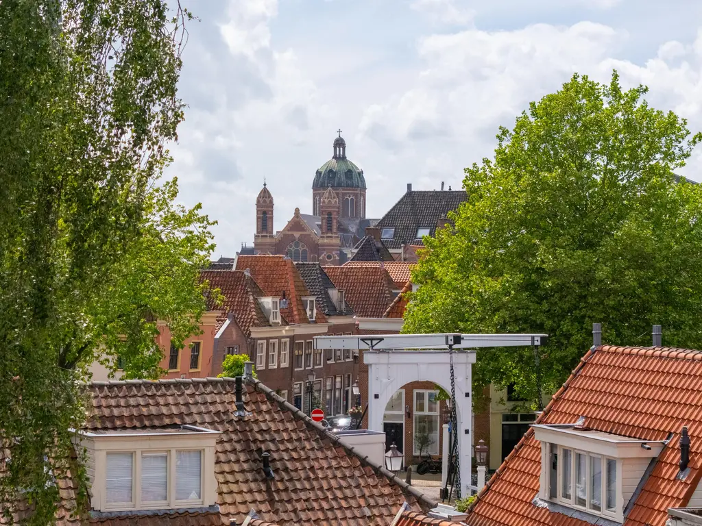 Jeudje 8, HOORN