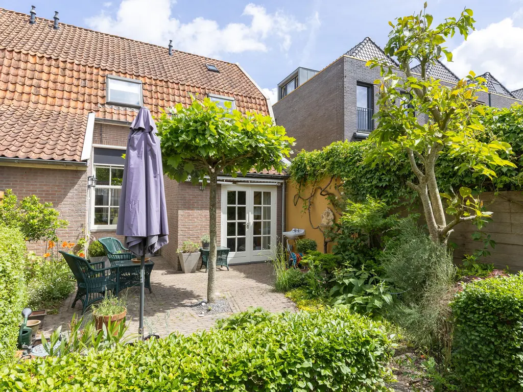 Jeudje 8, HOORN