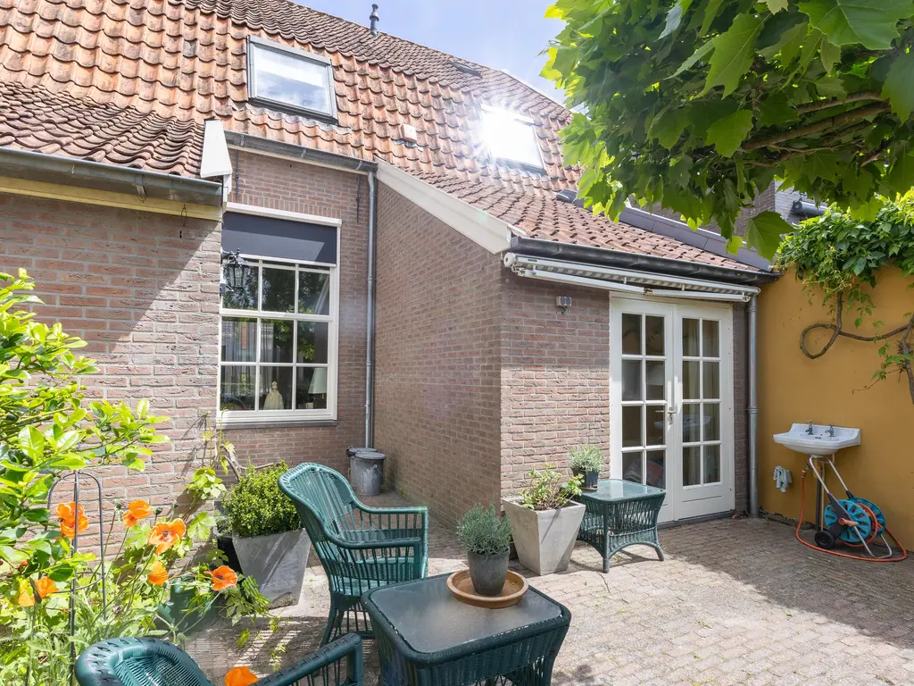Jeudje 8, HOORN