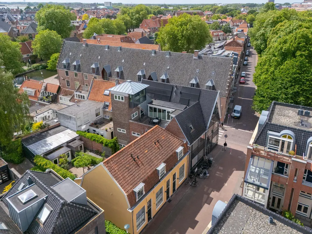 Jeudje 8, HOORN