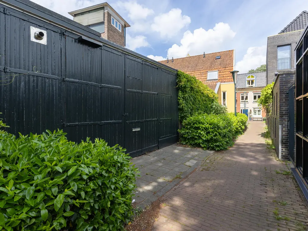 Jeudje 8, HOORN