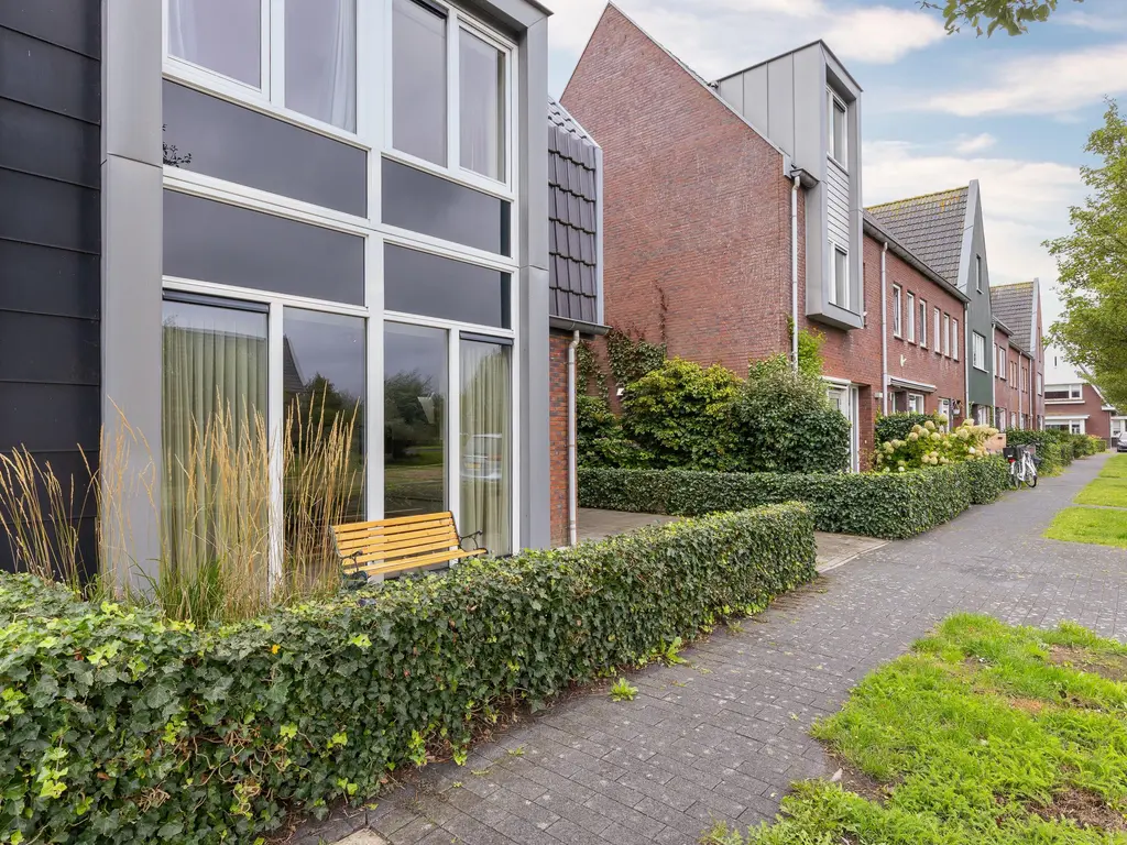 Inlaagdijk 14, ZWAAG